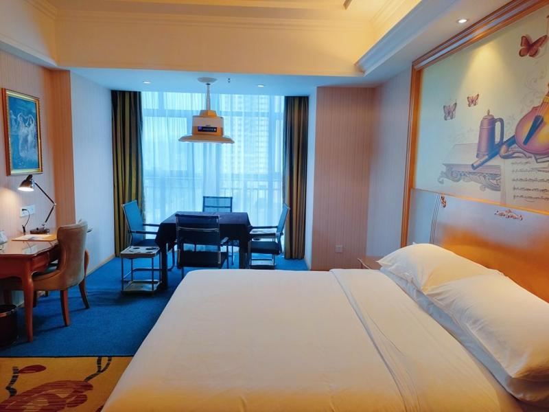 Vienna Hotel Nanxiong Buitenkant foto
